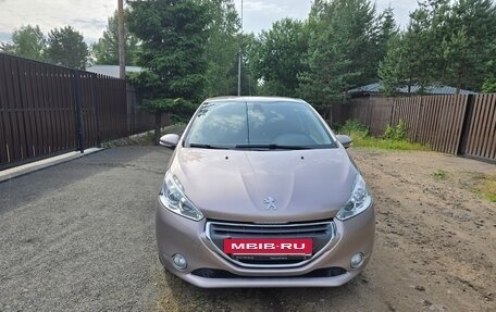Peugeot 208 II, 2013 год, 790 000 рублей, 2 фотография