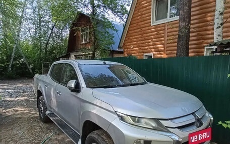 Mitsubishi L200 IV рестайлинг, 2019 год, 1 900 000 рублей, 2 фотография