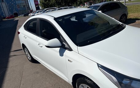 Hyundai Solaris II рестайлинг, 2019 год, 1 020 000 рублей, 3 фотография