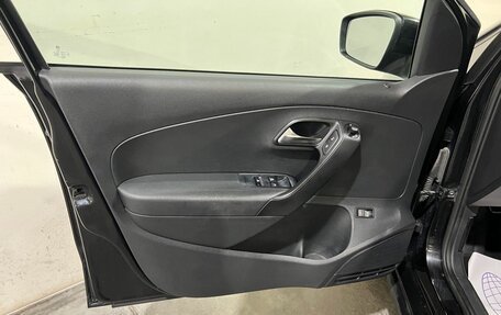 Volkswagen Polo VI (EU Market), 2014 год, 700 000 рублей, 17 фотография