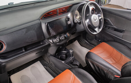 Toyota Vitz, 2017 год, 999 000 рублей, 16 фотография