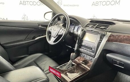 Toyota Camry, 2017 год, 2 049 000 рублей, 10 фотография
