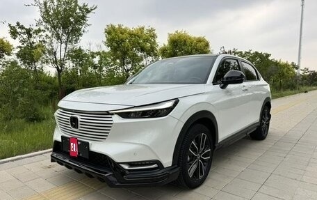 Honda Vezel, 2023 год, 1 900 000 рублей, 1 фотография