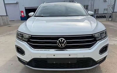 Volkswagen T-Roc I, 2022 год, 1 730 000 рублей, 1 фотография