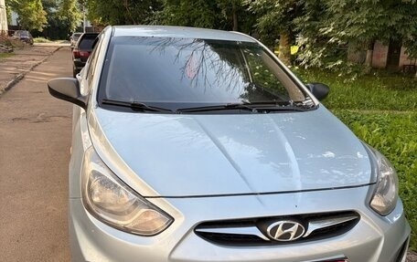 Hyundai Solaris II рестайлинг, 2011 год, 650 000 рублей, 8 фотография