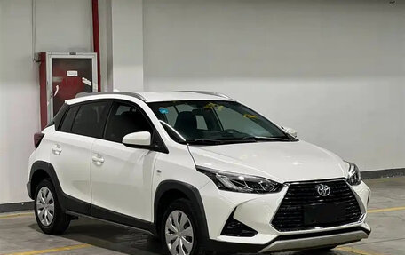 Toyota Yaris XP150 рестайлинг, 2022 год, 1 200 000 рублей, 2 фотография
