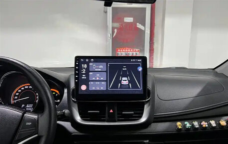 Toyota Yaris XP150 рестайлинг, 2022 год, 1 200 000 рублей, 11 фотография