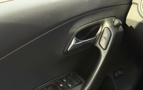 Volkswagen Polo VI (EU Market), 2017 год, 1 100 000 рублей, 19 фотография