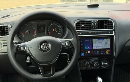 Volkswagen Polo VI (EU Market), 2017 год, 1 100 000 рублей, 26 фотография