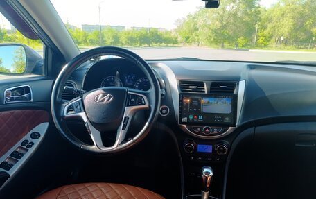 Hyundai Solaris II рестайлинг, 2012 год, 879 000 рублей, 7 фотография
