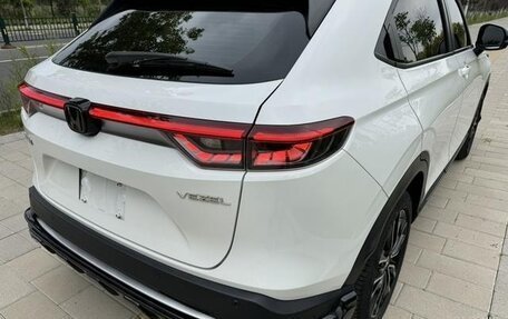 Honda Vezel, 2023 год, 1 900 000 рублей, 9 фотография