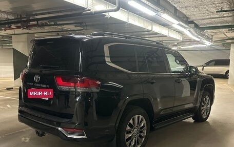 Toyota Land Cruiser, 2024 год, 13 900 000 рублей, 4 фотография