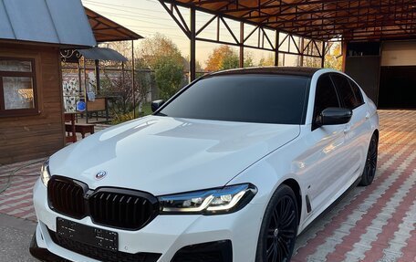 BMW 5 серия, 2018 год, 5 700 000 рублей, 10 фотография