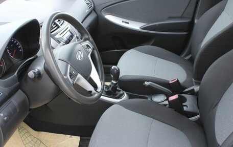 Hyundai Solaris II рестайлинг, 2012 год, 695 000 рублей, 15 фотография