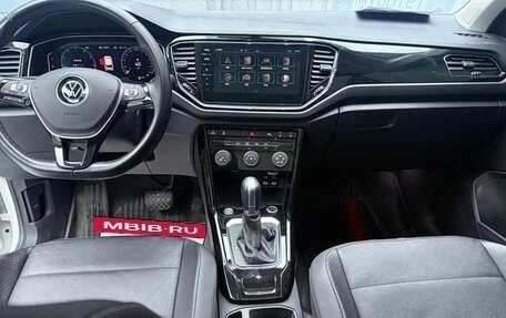 Volkswagen T-Roc I, 2022 год, 1 730 000 рублей, 10 фотография