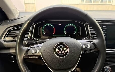 Volkswagen T-Roc I, 2022 год, 1 730 000 рублей, 11 фотография