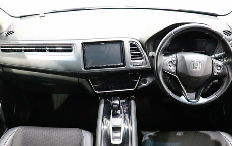 Honda Vezel, 2019 год, 1 650 000 рублей, 13 фотография