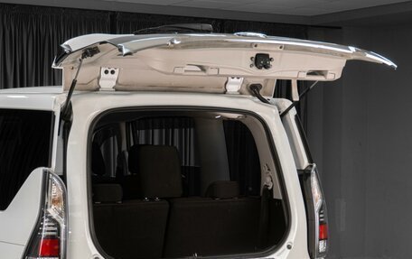 Nissan Serena IV, 2018 год, 1 899 000 рублей, 22 фотография