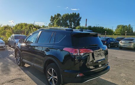 Toyota RAV4, 2018 год, 2 449 000 рублей, 4 фотография