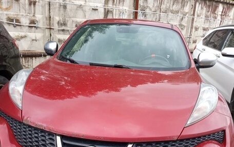 Nissan Juke II, 2011 год, 900 000 рублей, 2 фотография