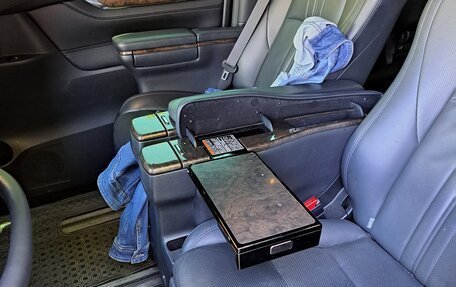 Toyota Alphard III, 2019 год, 5 555 000 рублей, 4 фотография