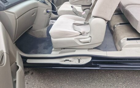 Toyota ISis I, 2008 год, 858 000 рублей, 10 фотография