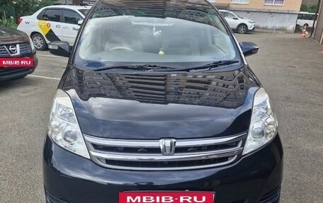 Toyota ISis I, 2008 год, 858 000 рублей, 3 фотография