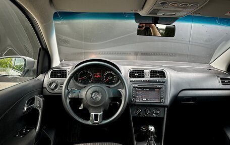 Volkswagen Polo VI (EU Market), 2012 год, 865 000 рублей, 17 фотография