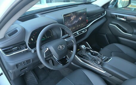 Toyota Highlander, 2026 год, 5 530 000 рублей, 21 фотография