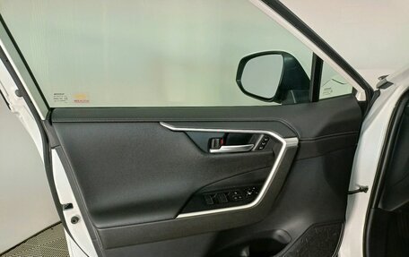 Toyota RAV4, 2020 год, 3 249 000 рублей, 11 фотография