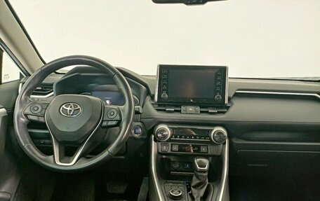 Toyota RAV4, 2020 год, 3 249 000 рублей, 14 фотография