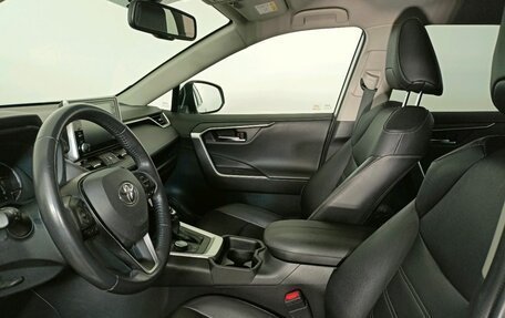 Toyota RAV4, 2020 год, 3 249 000 рублей, 15 фотография