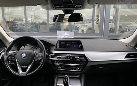 BMW 5 серия, 2017 год, 3 099 000 рублей, 9 фотография