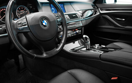 BMW 5 серия, 2011 год, 1 990 000 рублей, 8 фотография