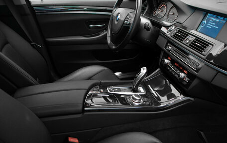 BMW 5 серия, 2011 год, 1 990 000 рублей, 31 фотография