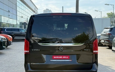 Mercedes-Benz V-Класс, 2020 год, 4 499 000 рублей, 5 фотография