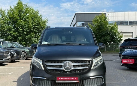 Mercedes-Benz V-Класс, 2020 год, 4 499 000 рублей, 2 фотография