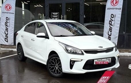 KIA Rio IV, 2018 год, 1 365 000 рублей, 3 фотография