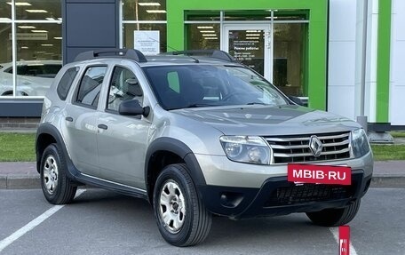 Renault Duster I рестайлинг, 2015 год, 950 000 рублей, 3 фотография