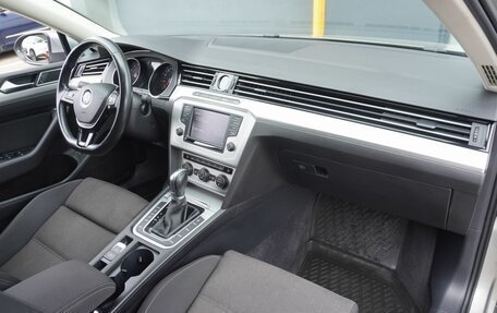 Volkswagen Passat B8 рестайлинг, 2017 год, 1 730 000 рублей, 11 фотография