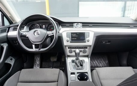 Volkswagen Passat B8 рестайлинг, 2017 год, 1 730 000 рублей, 13 фотография