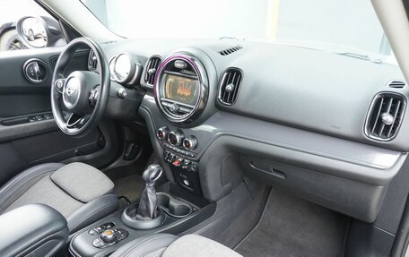 MINI Countryman II (F60), 2017 год, 2 090 000 рублей, 10 фотография