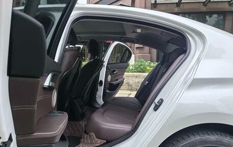 BMW 1 серия, 2022 год, 1 811 327 рублей, 15 фотография