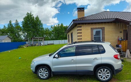 Volkswagen Tiguan I, 2010 год, 900 000 рублей, 4 фотография