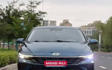 Hyundai Elantra, 2023 год, 1 811 917 рублей, 2 фотография