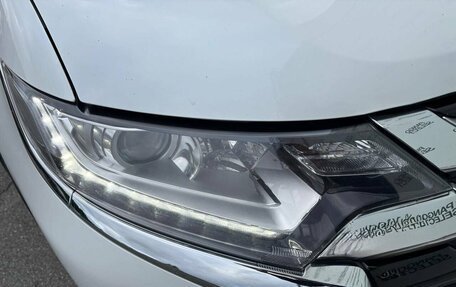 Mitsubishi Outlander III рестайлинг 3, 2018 год, 1 990 000 рублей, 5 фотография