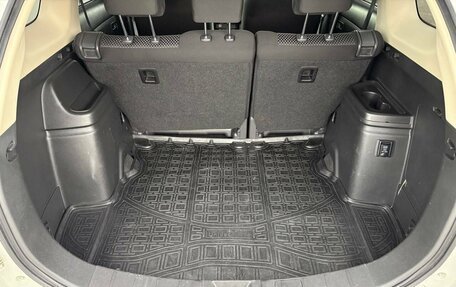 Mitsubishi Outlander III рестайлинг 3, 2018 год, 1 990 000 рублей, 13 фотография