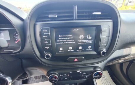 KIA Soul III, 2020 год, 2 000 000 рублей, 16 фотография