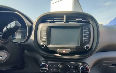 KIA Soul III, 2020 год, 2 000 000 рублей, 17 фотография