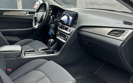 Hyundai Sonata VII, 2019 год, 1 990 000 рублей, 12 фотография